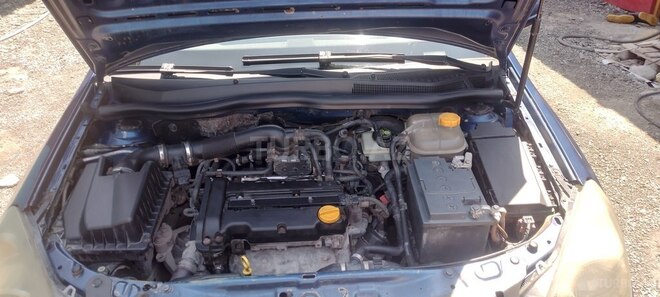 Opel Astra 2005, 259,718 km - 1.4 л - Gəncə