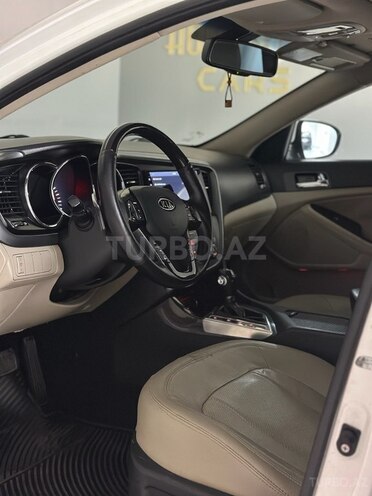 Kia Optima-11