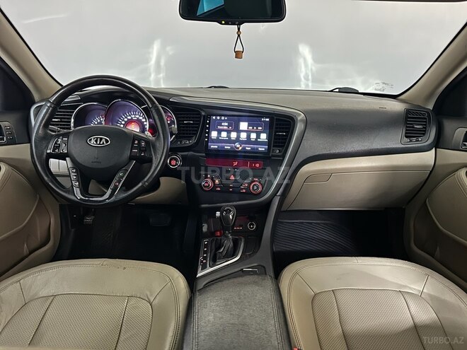 Kia Optima-16