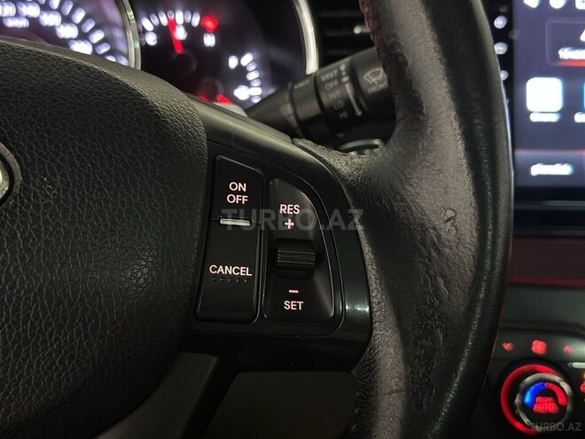 Kia Optima-21