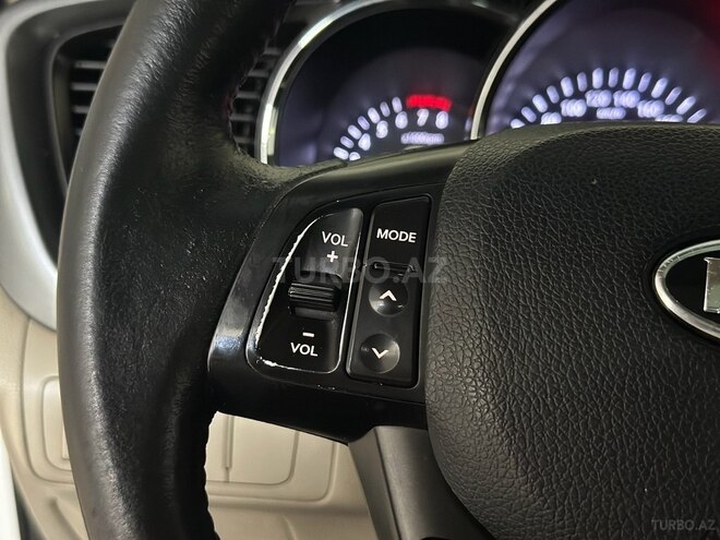 Kia Optima-25