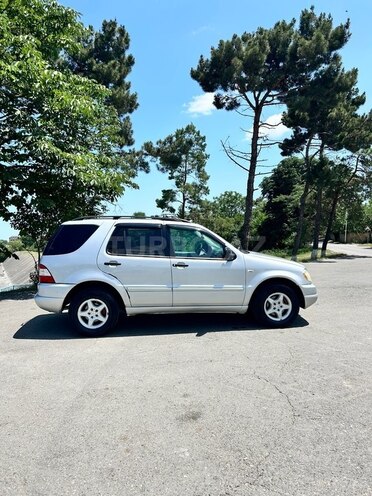 Mercedes ML 320 2000, 260,000 km - 3.2 l - Quba
