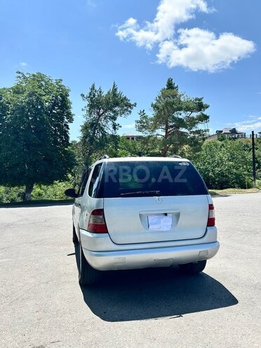 Mercedes ML 320 2000, 260,000 km - 3.2 l - Quba