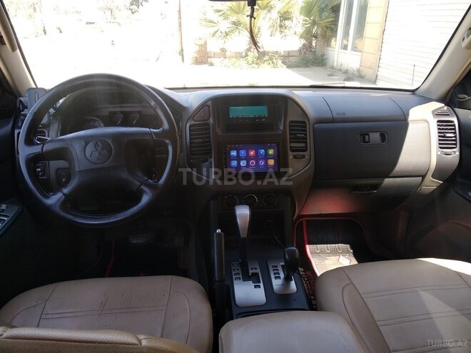 Mitsubishi Pajero 2003, 327,000 km - 3.5 l - Bakı