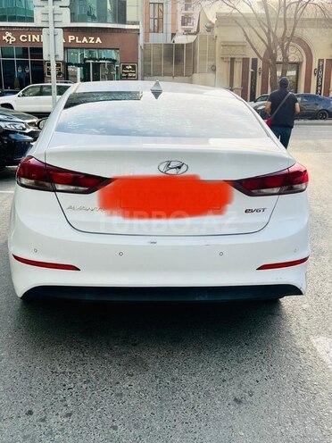Hyundai Avante 2016, 180,000 km - 1.6 l - Bakı