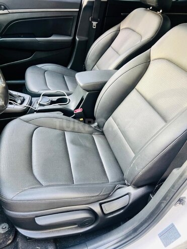 Hyundai Avante 2016, 180,000 km - 1.6 l - Bakı
