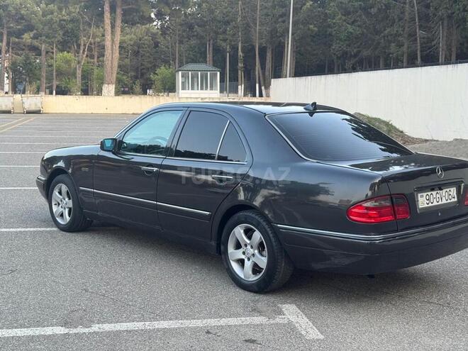 Mercedes E 230 1997, 331,000 km - 2.3 l - Sumqayıt