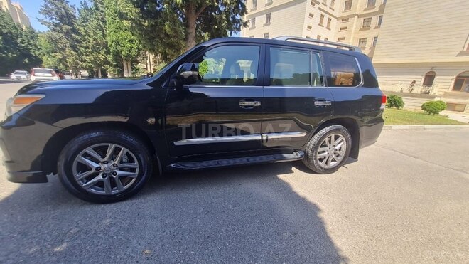 Lexus LX 570-5