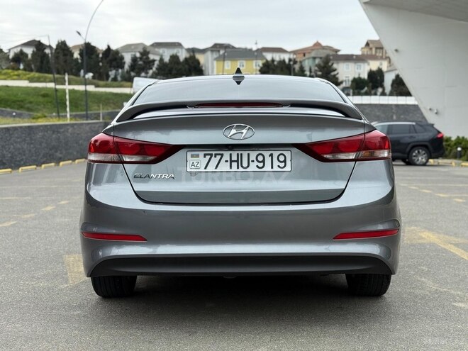 Hyundai Elantra 2017, 175,418 km - 2.0 л - Bakı