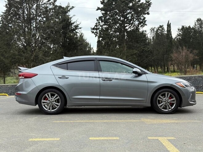 Hyundai Elantra 2017, 175,418 km - 2.0 л - Bakı