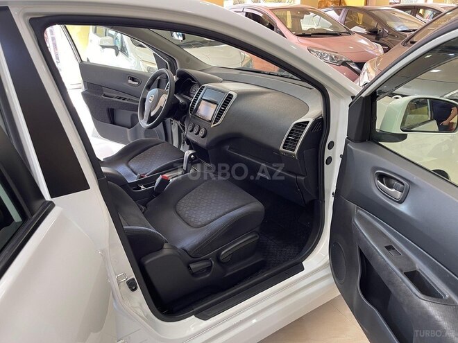 Nissan Wingroad-14