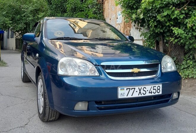 Chevrolet Lacetti-1