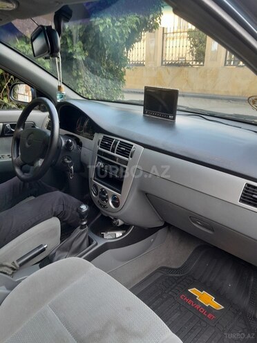 Chevrolet Lacetti-6
