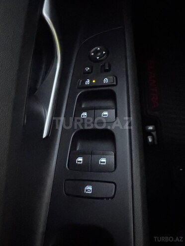 Hyundai Elantra 2024, 30,000 km - 1.6 л - Bakı