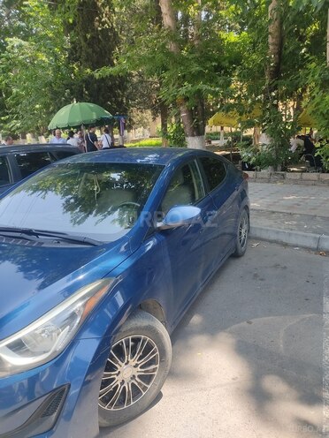 Hyundai Elantra 2015, 252,667 km - 1.8 л - Ağdaş