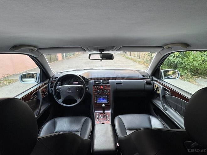 Mercedes E 270 2000, 297,546 km - 2.7 l - Bakı