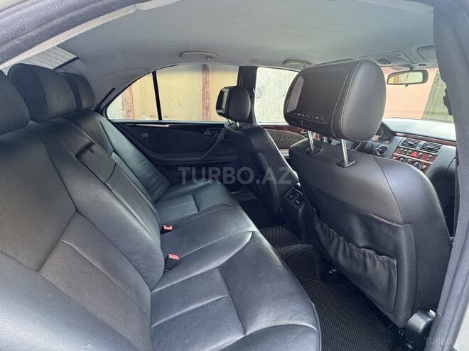 Mercedes E 270 2000, 297,546 km - 2.7 l - Bakı