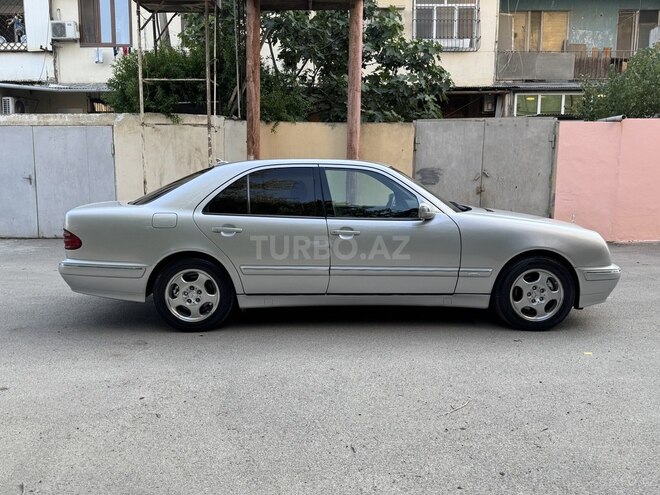 Mercedes E 270 2000, 297,546 km - 2.7 l - Bakı