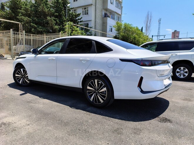 Changan Qiyuan A05 2024, 10,500 km - 1.5 л - Bakı