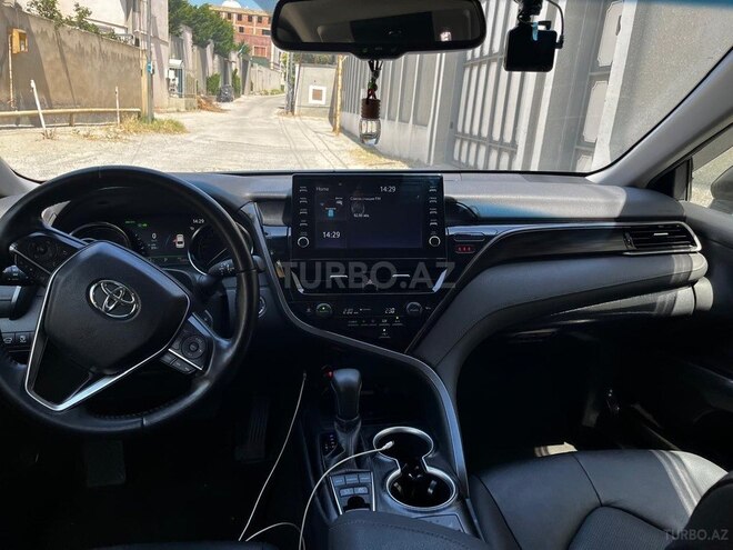 Toyota Camry-7