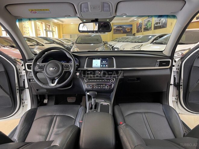 Kia K5-12