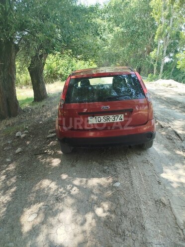 Ford Fiesta 2006, 214,000 km - 1.6 л - Kürdəmir