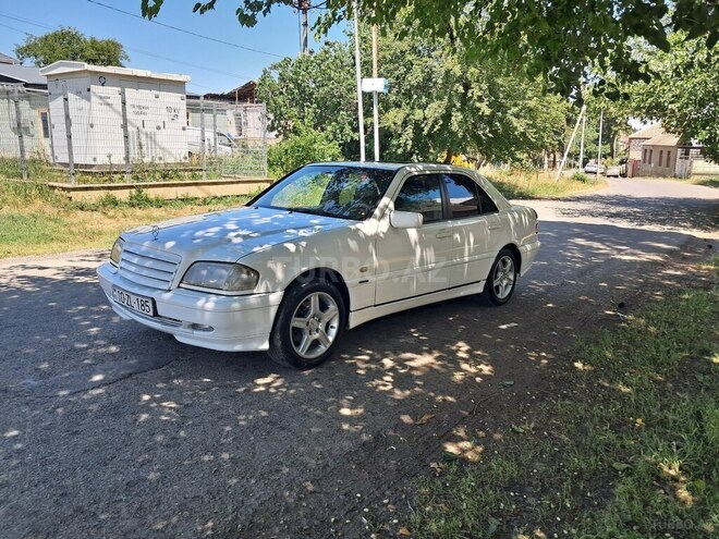 Mercedes C 180 1997, 352,000 km - 1.8 l - Qazax