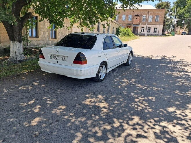 Mercedes C 180 1997, 352,000 km - 1.8 l - Qazax