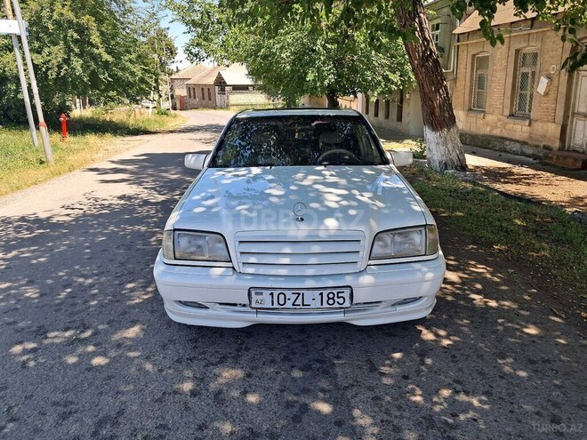 Mercedes C 180 1997, 352,000 km - 1.8 l - Qazax