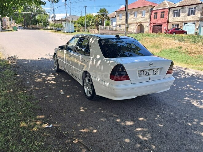 Mercedes C 180 1997, 352,000 km - 1.8 l - Qazax