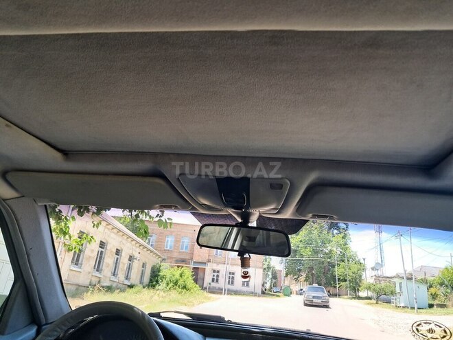 Mercedes C 180 1997, 352,000 km - 1.8 l - Qazax