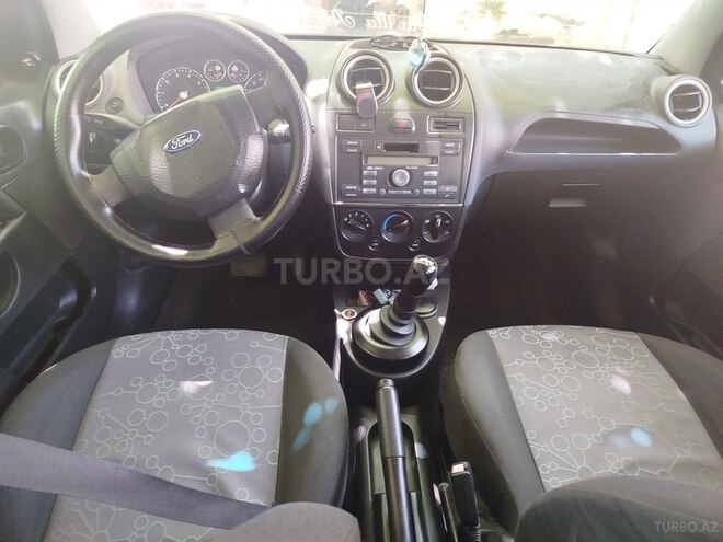 Ford Fiesta 2006, 214,000 km - 1.6 л - Kürdəmir