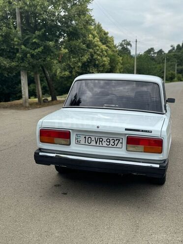 LADA (VAZ) 2107 2007, 94,000 km - 1.6 l - Astara