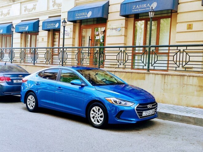 Hyundai Elantra 2017, 177,800 km - 2.0 л - Bakı