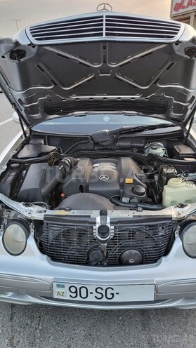 Mercedes E 240 1997, 260,000 km - 2.4 l - Bakı