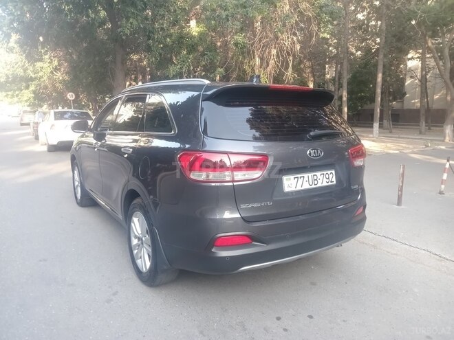Kia Sorento-10