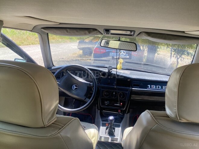 Mercedes 190 1990, 182,515 km - 2.0 l - Qusar