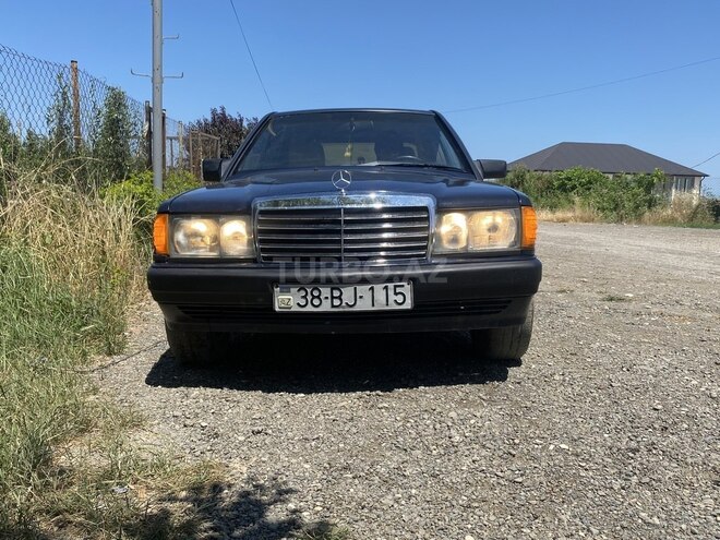 Mercedes 190 1990, 182,515 km - 2.0 l - Qusar