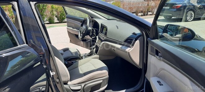 Hyundai Elantra 2018, 87,000 km - 2.0 л - Bakı