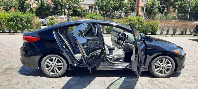 Hyundai Elantra 2018, 87,000 km - 2.0 л - Bakı