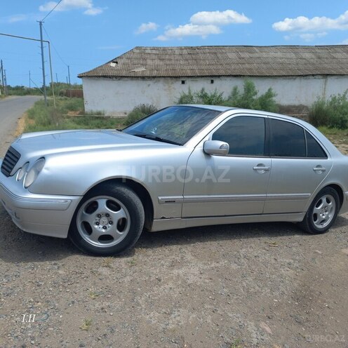 Mercedes E 200 d 2000, 634,000 km - 2.2 l - Salyan