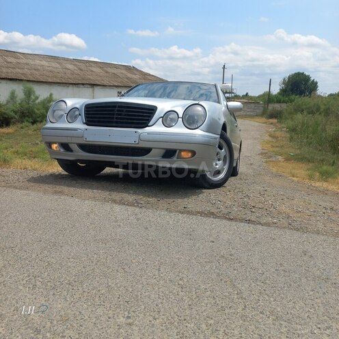 Mercedes E 200 d 2000, 634,000 km - 2.2 l - Salyan