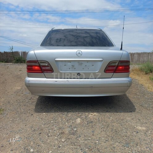 Mercedes E 200 d 2000, 634,000 km - 2.2 l - Salyan