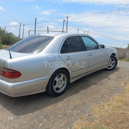 Mercedes E 200 d 2000, 634,000 km - 2.2 l - Salyan