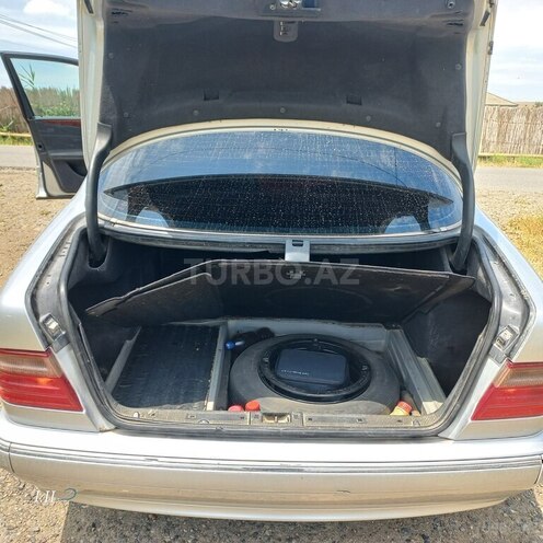 Mercedes E 200 d 2000, 634,000 km - 2.2 l - Salyan