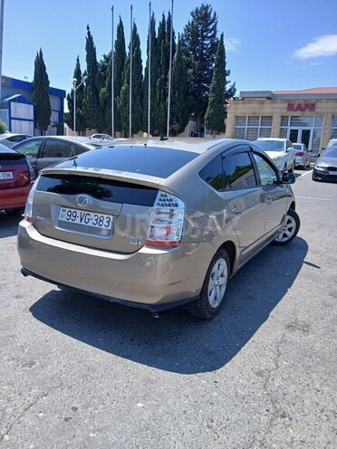 Toyota Prius-9