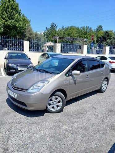 Toyota Prius-6