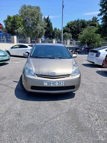 Toyota Prius-2