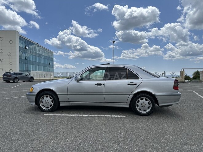 Mercedes C 230 1998, 200,000 km - 2.3 l - Qəbələ