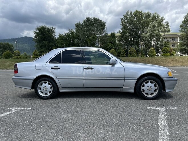 Mercedes C 230 1998, 200,000 km - 2.3 l - Qəbələ